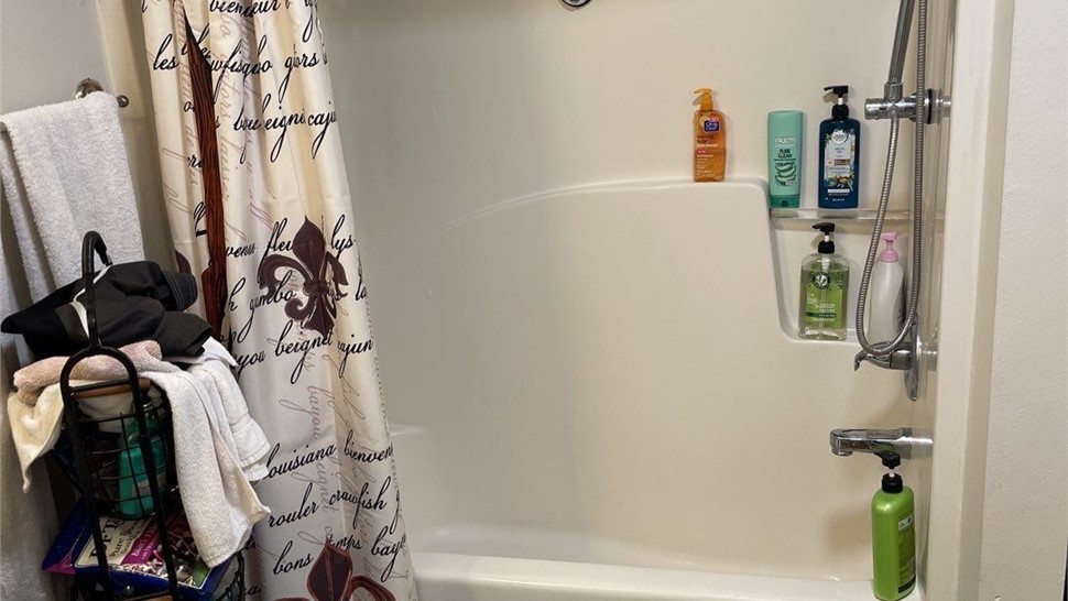 Tubs & Showers, Tubs & Showers Project in Crestview, FL by Hometown Contractors, Inc.