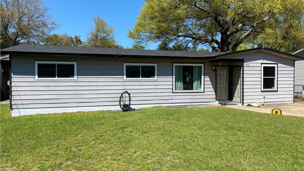 Windows & Doors Project in Pensacola, FL by Hometown Contractors, Inc.
