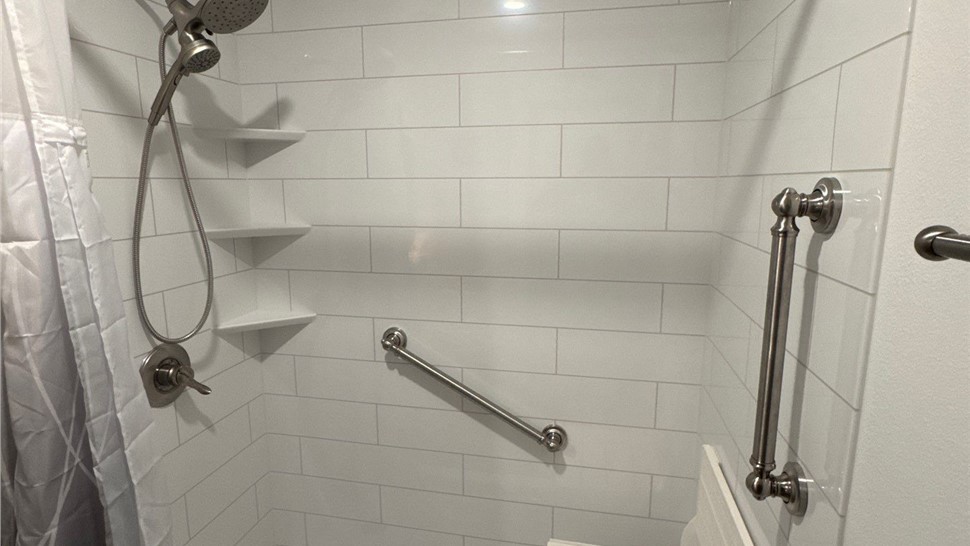 Tubs & Showers Project in Bay Minette, AL by Hometown Contractors, Inc.