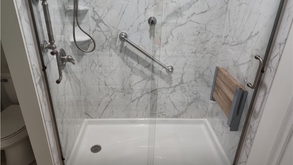 Tubs & Showers Project in Daphne, AL by Hometown Contractors, Inc.