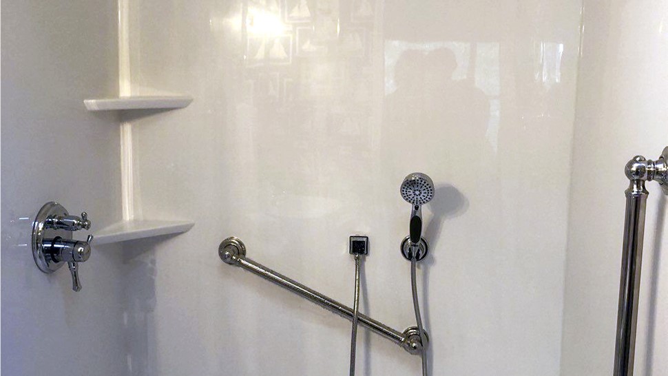 Tubs & Showers Project in Pensacola, FL by Hometown Contractors, Inc.