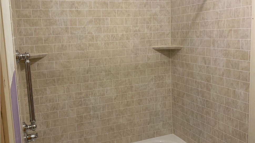 Tubs & Showers, Tubs & Showers Project in Milton, FL by Hometown Contractors, Inc.