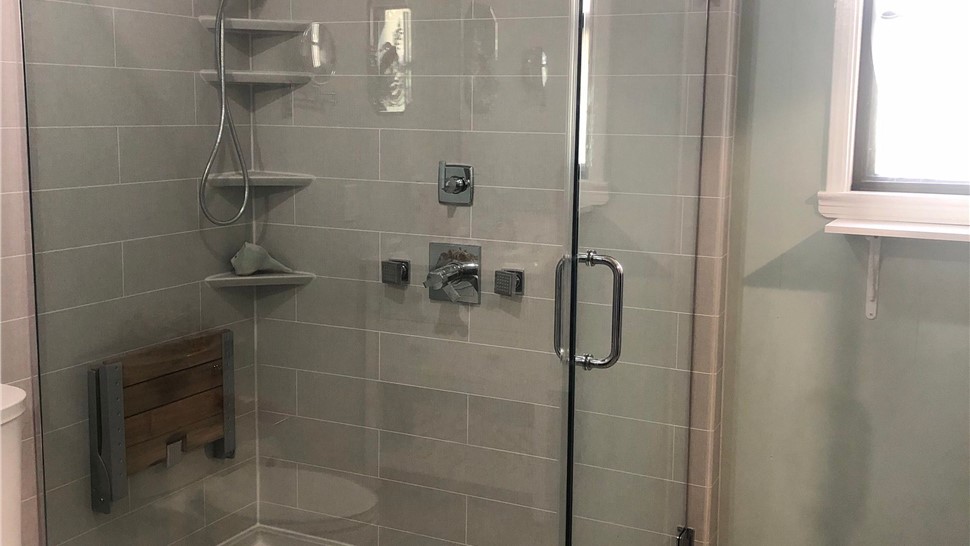 Tubs & Showers, Tubs & Showers Project in Baker, FL by Hometown Contractors, Inc.