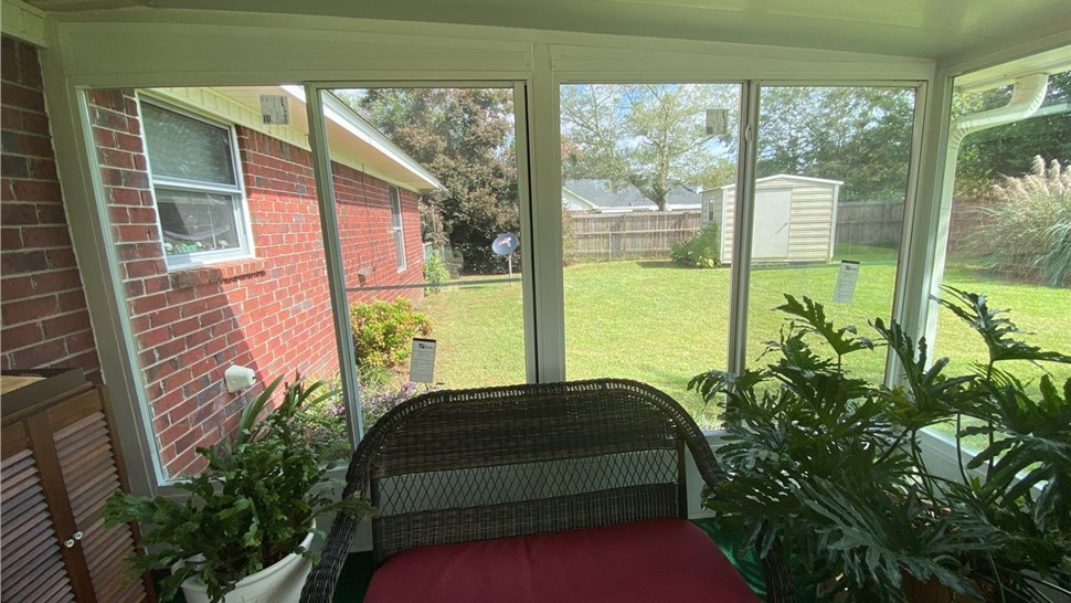 Sunrooms & Enclosures Project in Milton, FL by Hometown Contractors, Inc.