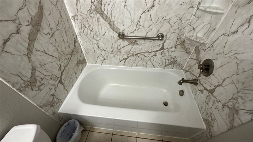 Tubs & Showers Project in Mary Esther, FL by Hometown Contractors, Inc.