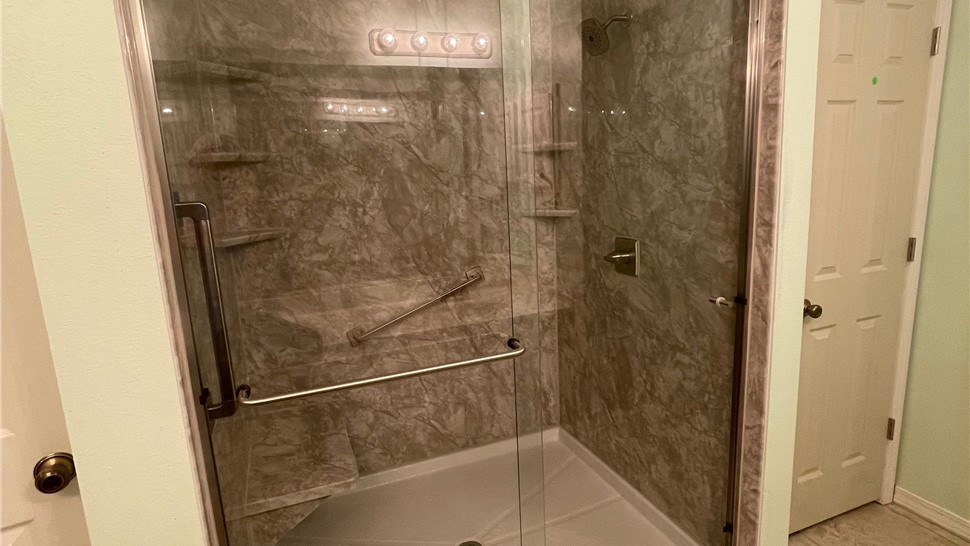 Tubs & Showers, Tubs & Showers Project in Destin, FL by Hometown Contractors, Inc.