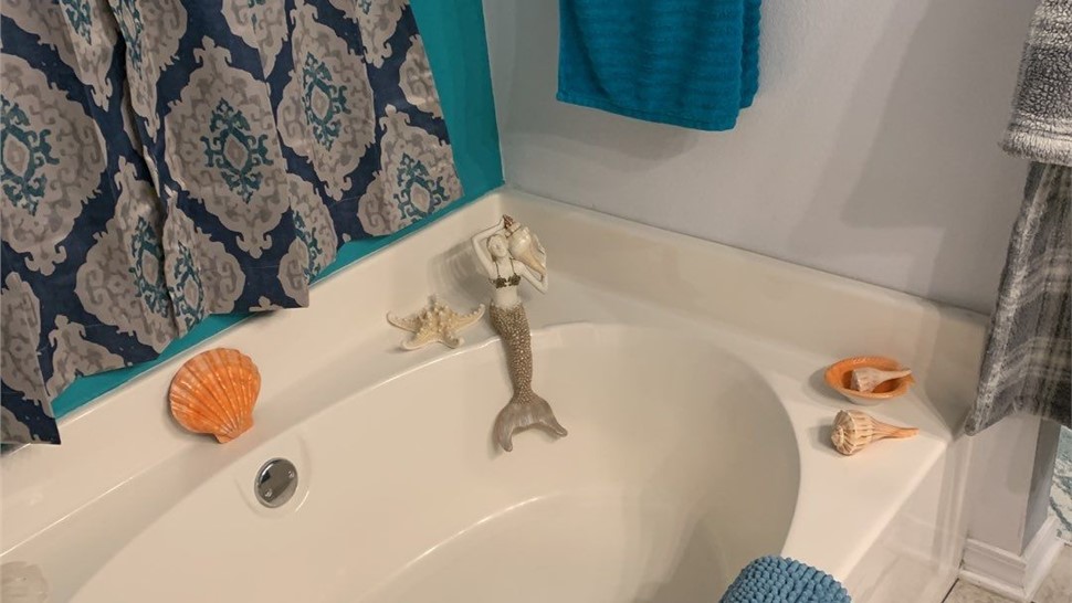 Tubs & Showers, Tubs & Showers Project in Gulf Breeze, FL by Hometown Contractors, Inc.