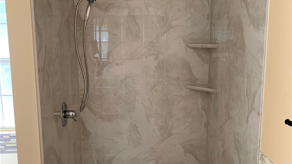 Tubs & Showers, Tubs & Showers Project in Navarre, FL by Hometown Contractors, Inc.