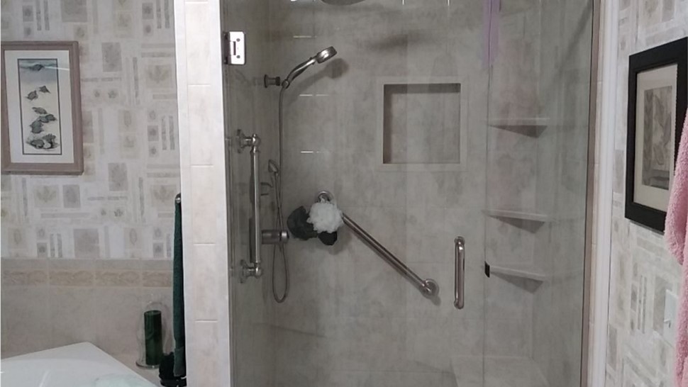 Tubs & Showers Project in Milton, FL by Hometown Contractors, Inc.