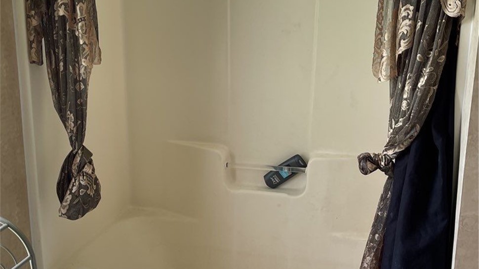 Tubs & Showers, Tubs & Showers Project in Pensacola, FL by Hometown Contractors, Inc.