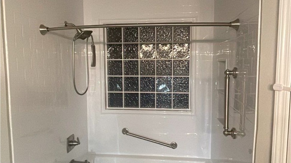 Tubs & Showers Project in Gulf Breeze, FL by Hometown Contractors, Inc.