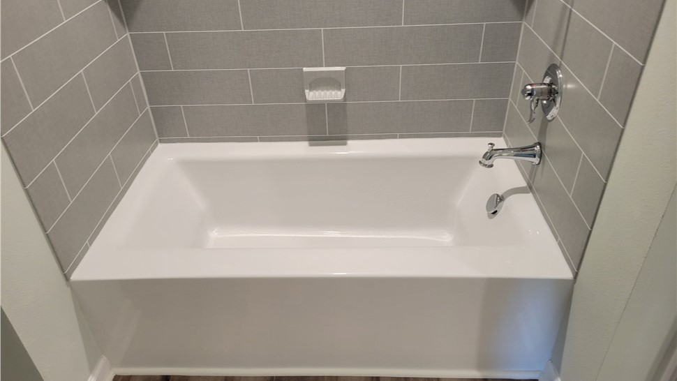 Tubs & Showers, Tubs & Showers Project in Milton, FL by Hometown Contractors, Inc.