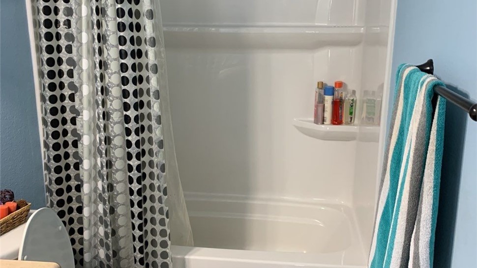 Tubs & Showers, Tubs & Showers Project in Foley, AL by Hometown Contractors, Inc.