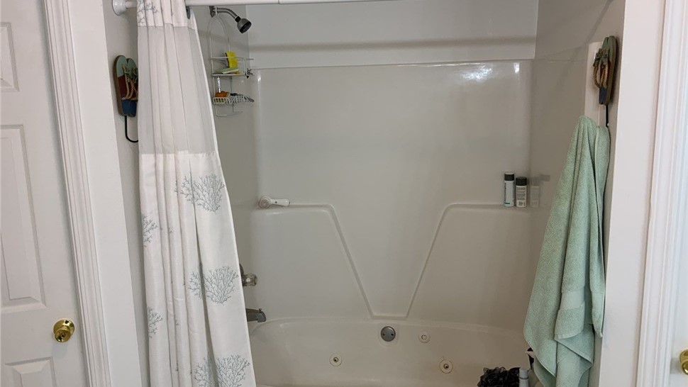 Tubs & Showers Project in Cantonment, FL by Hometown Contractors, Inc.