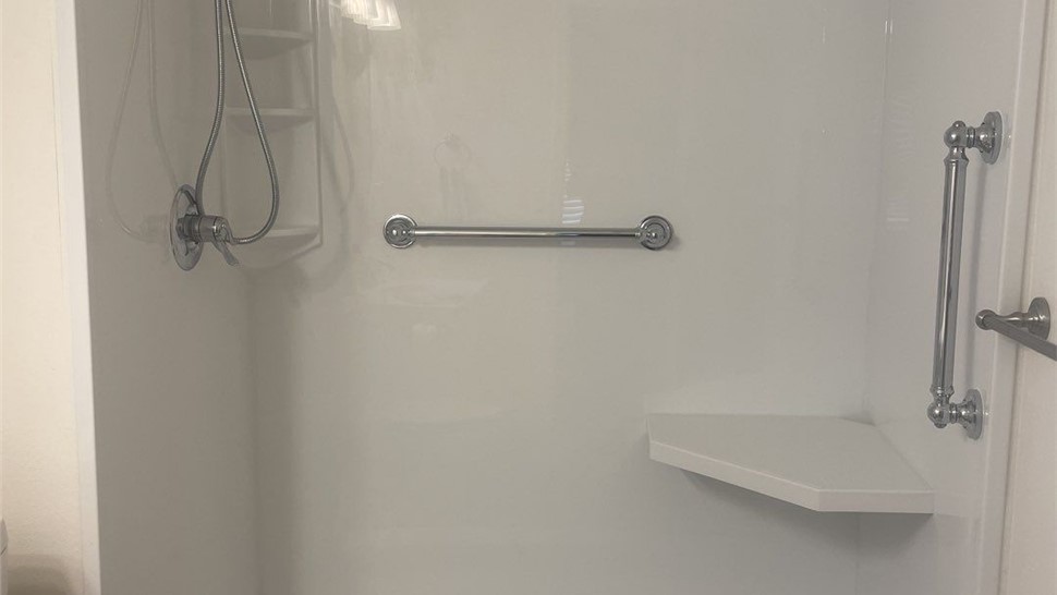 Tubs & Showers, Tubs & Showers Project in Niceville, FL by Hometown Contractors, Inc.