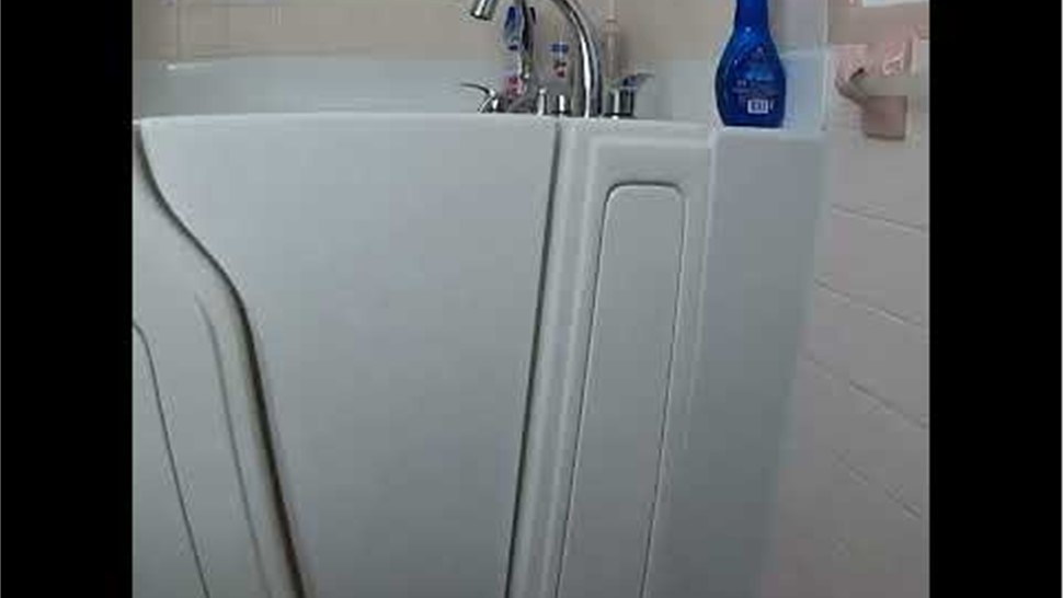 Tubs & Showers, Tubs & Showers Project in Milton, FL by Hometown Contractors, Inc.