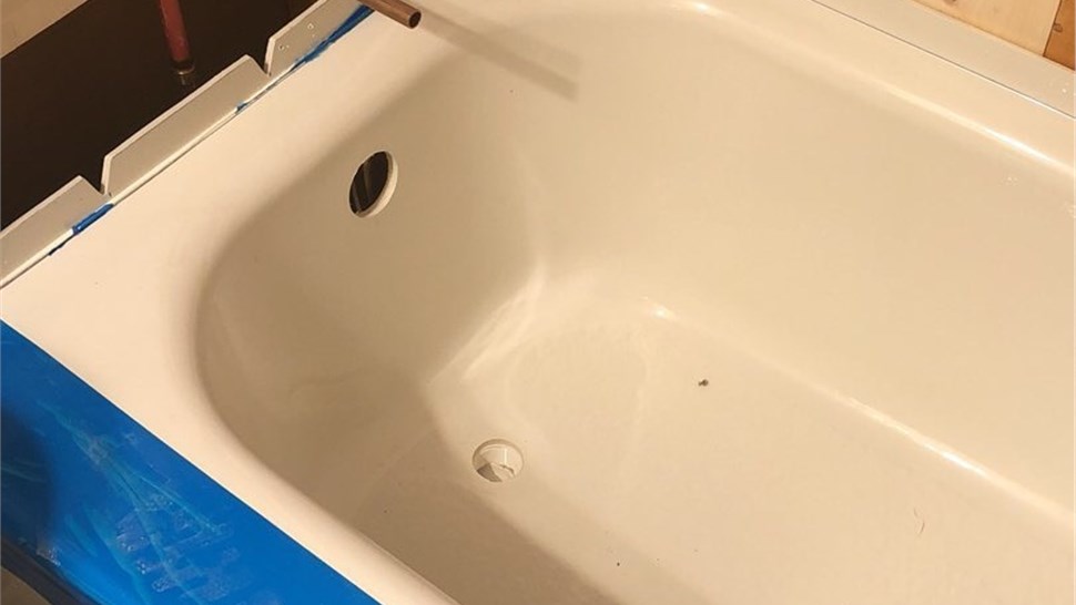 Tubs & Showers, Tubs & Showers Project in Okaloosa Island, FL by Hometown Contractors, Inc.