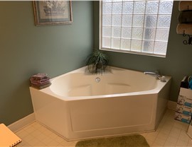 Tubs & Showers, Tubs & Showers Project in Crestview, FL by Hometown Contractors, Inc.