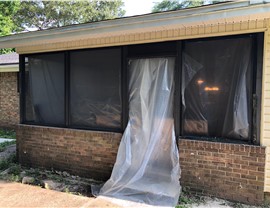 Sunrooms & Enclosures Project in Crestview, FL by Hometown Contractors, Inc.