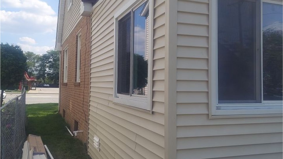 Gutters, Siding Project in Morton Grove, IL by Horizon Restoration
