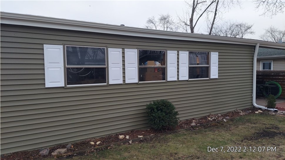 Gutters, Roofing, Siding Project in Elgin, IL by Horizon Restoration