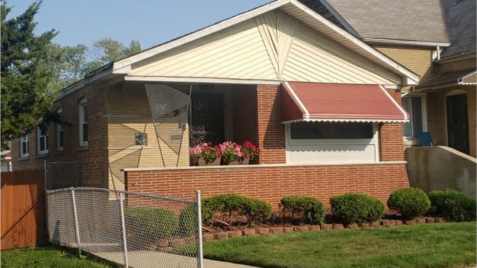 Awnings, Gutters, Roofing, Siding Project in Chicago, IL by Horizon Restoration