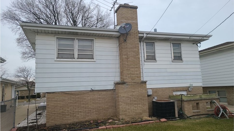 Doors, Gutters, Roofing, Siding, Windows Project in Norridge, IL by Horizon Restoration