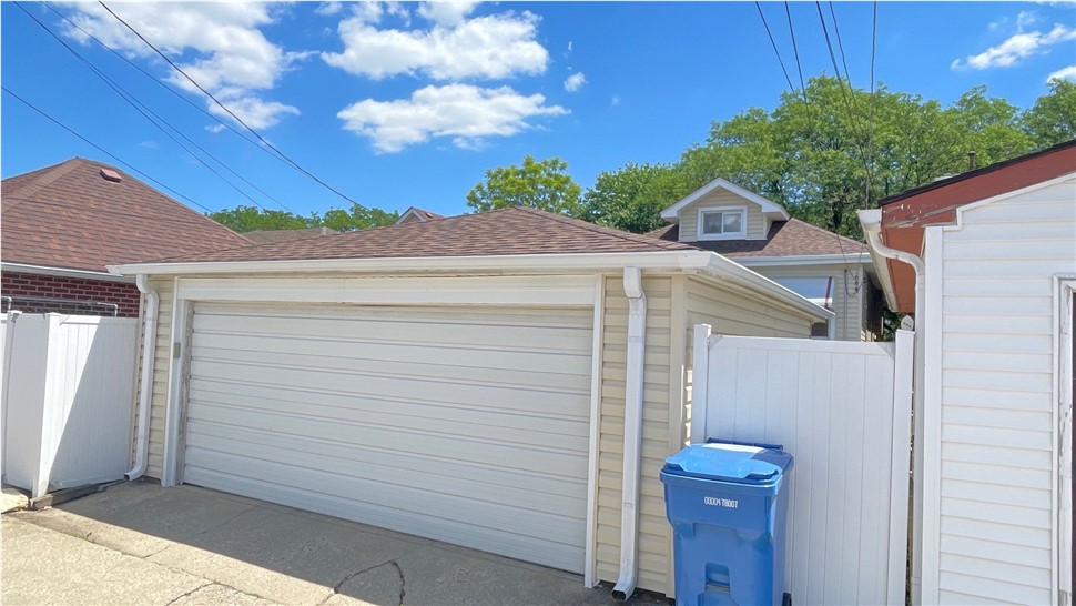 Gutters, Roofing, Siding Project in Chicago, IL by Horizon Restoration