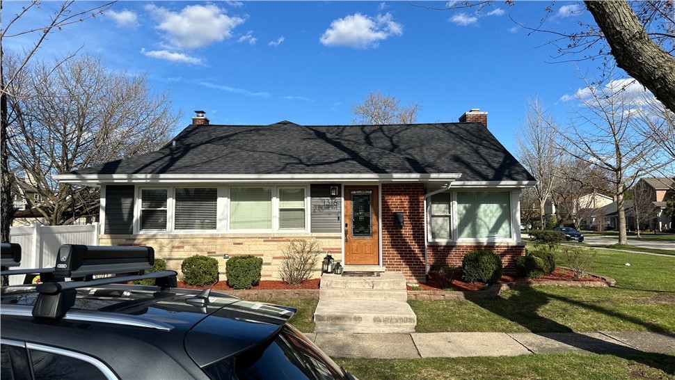 Gutters, Roofing, Roofing Replacement, Siding Project in Park Ridge, IL by Horizon Restoration