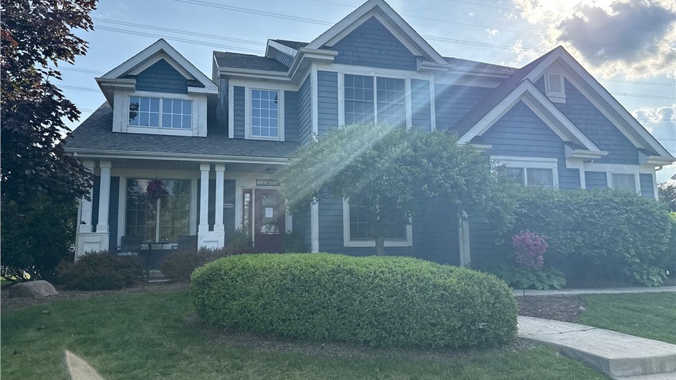 Gutters, Roofing, Roofing Replacement Project in Frankfort, IL by Horizon Restoration