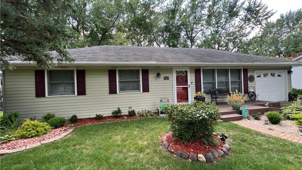 Gutters, Roofing, Roofing, Siding Project in Braidwood, IL by Horizon Restoration