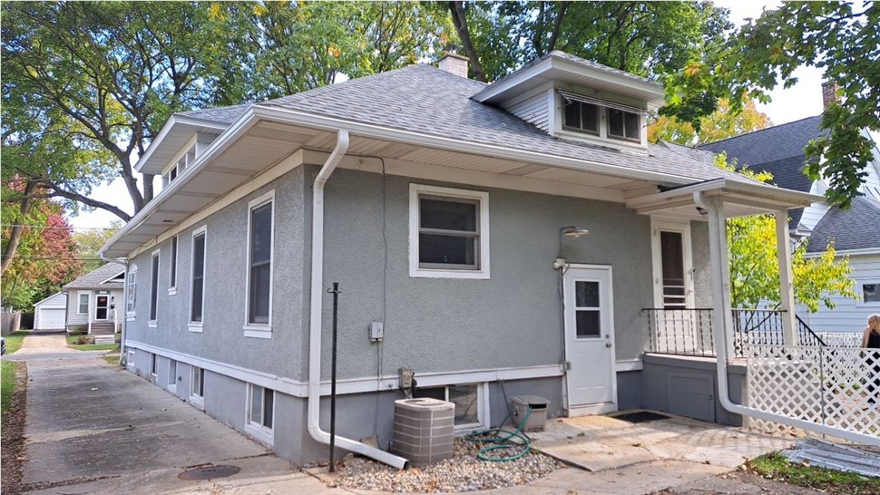 Gutters, Roofing Project in Elgin, IL by Horizon Restoration