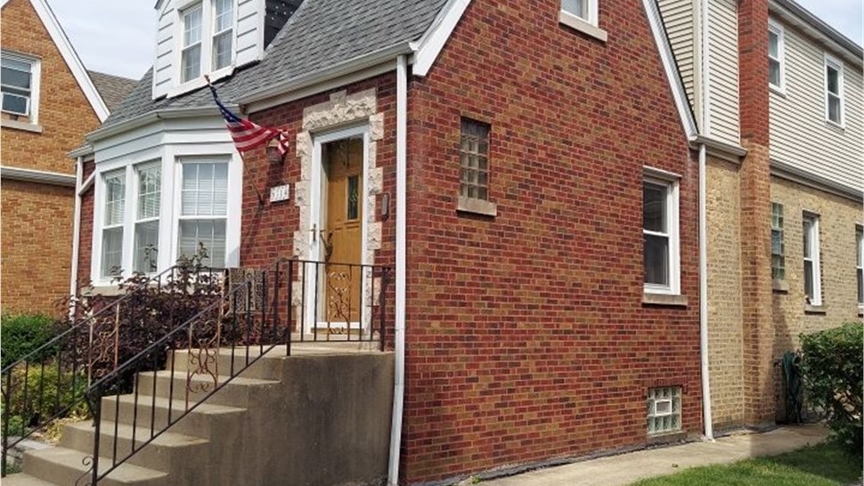 Gutters, Roofing, Windows Project in Chicago, IL by Horizon Restoration