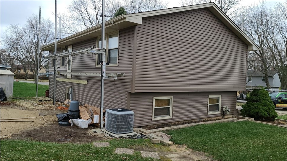 Gutters, Roofing, Siding Project in New Lenox, IL by Horizon Restoration