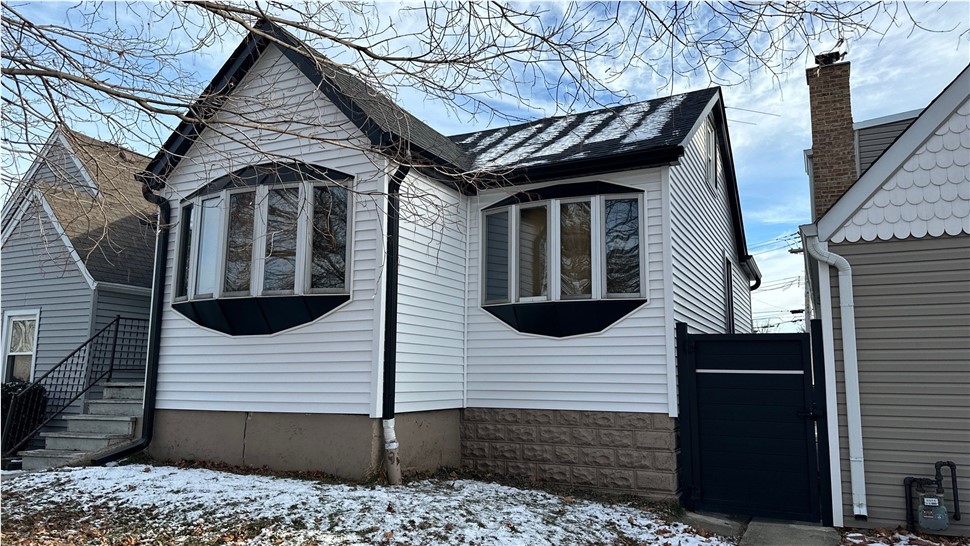 Doors, Gutters, Roofing, Siding, Windows Project in Chicago, IL by Horizon Restoration