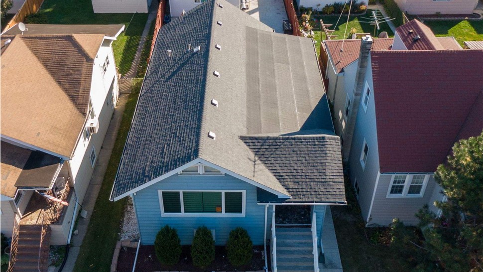 CertainTeed Roofing: Moire Black