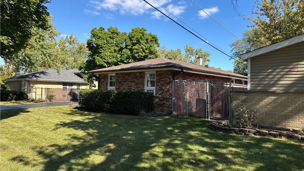 Gutters, Roofing, Roofing Replacement Project in Des Plaines, IL by Horizon Restoration