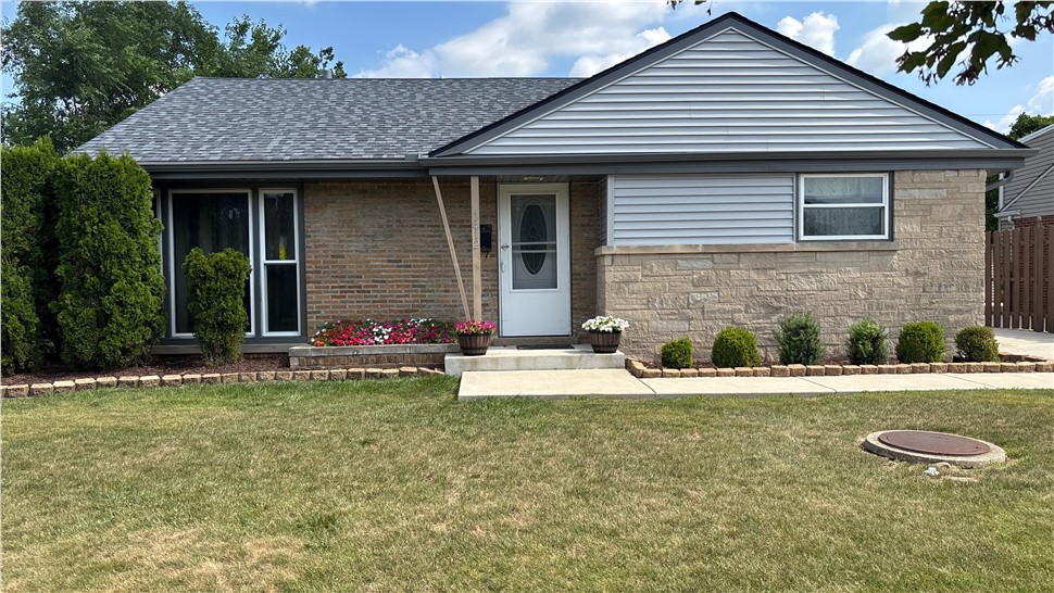 Gutters, Roofing, Roofing Replacement, Siding Project in Morton Grove, IL by Horizon Restoration