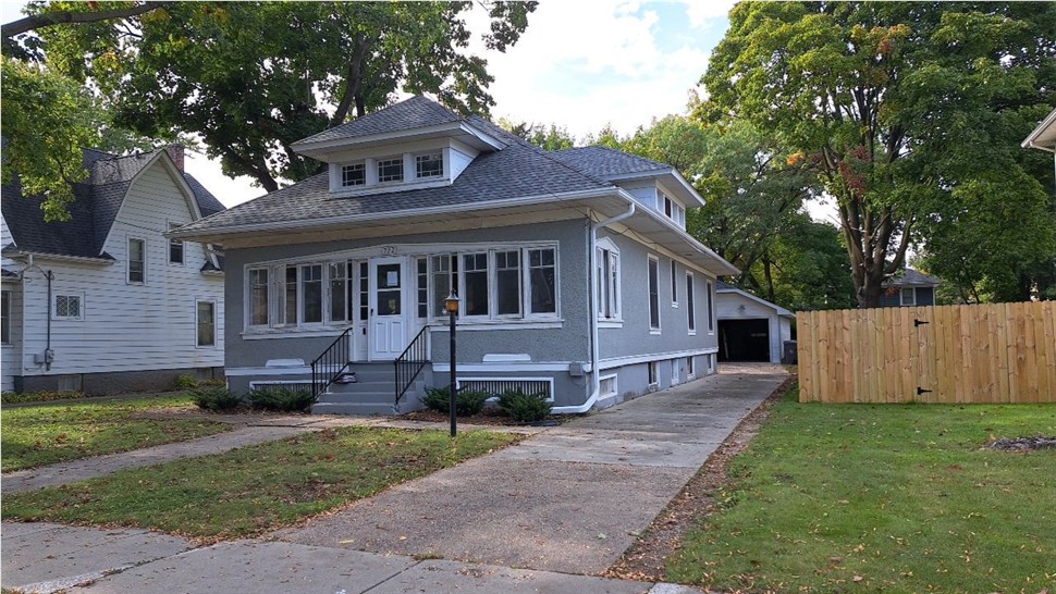 Gutters, Roofing, Roofing Replacement Project in Elgin, IL by Horizon Restoration