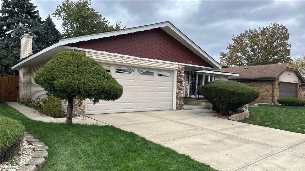 Gutters, Siding Project in Matteson, IL by Horizon Restoration