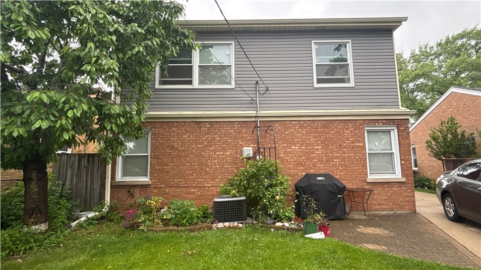 Gutters, Roofing, Roofing Replacement, Siding Project in Niles, IL by Horizon Restoration