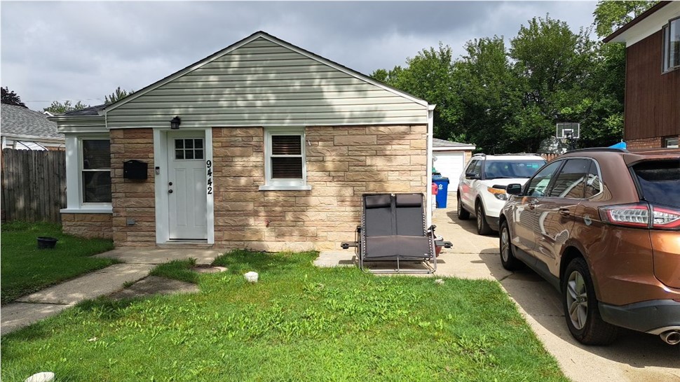 Doors, Siding Project in Franklin Park, IL by Horizon Restoration