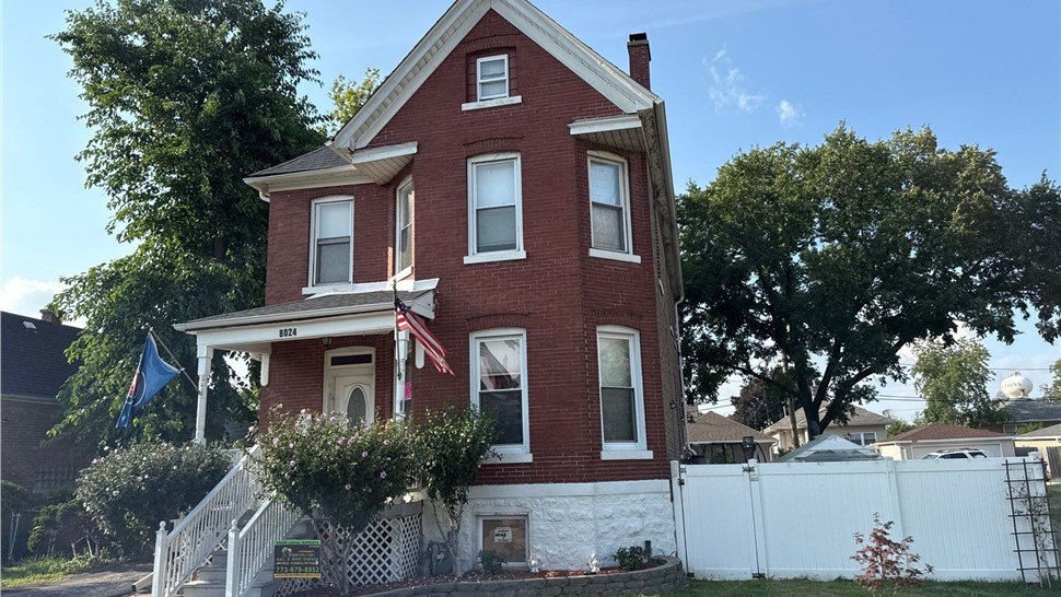 Doors, Gutters, Roofing, Roofing Replacement, Siding Project in Lyons, IL by Horizon Restoration
