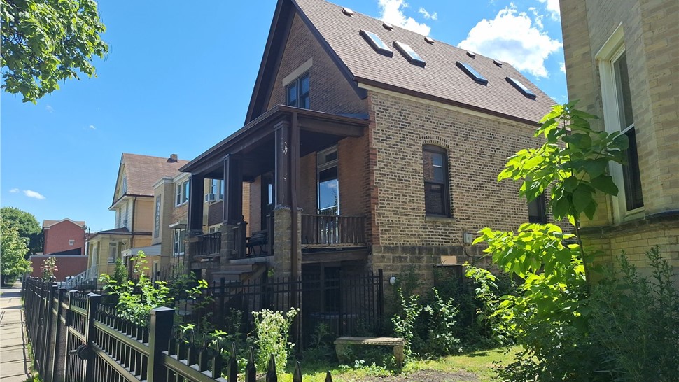 Gutters, Roofing Project in Chicago, IL by Horizon Restoration