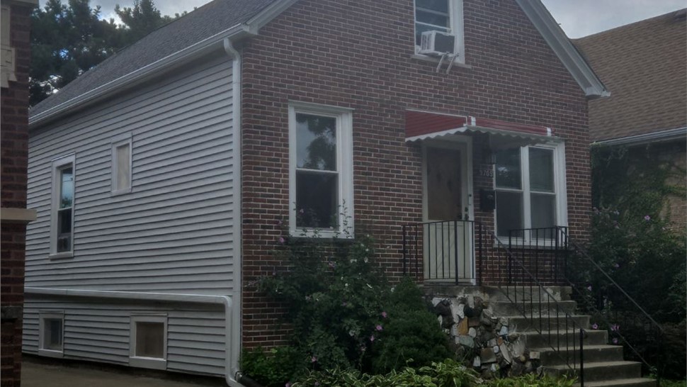 Awnings, Gutters, Roofing, Roofing Replacement, Siding Project in Chicago, IL by Horizon Restoration