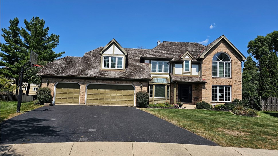 Gutters, Roofing, Roofing Replacement Project in Wheaton, IL by Horizon Restoration