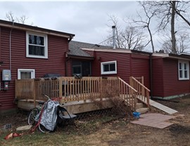 CertainTeed Roofing: Weathered Wood and CertainTeed Siding: Melrose