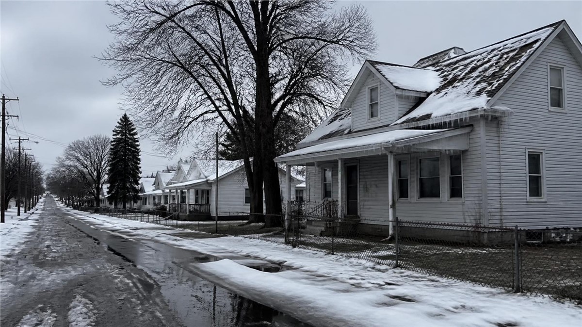 Winter Roof Damage in Stillman Valley, IL: Ice, Snow, and Leak Warning Signs