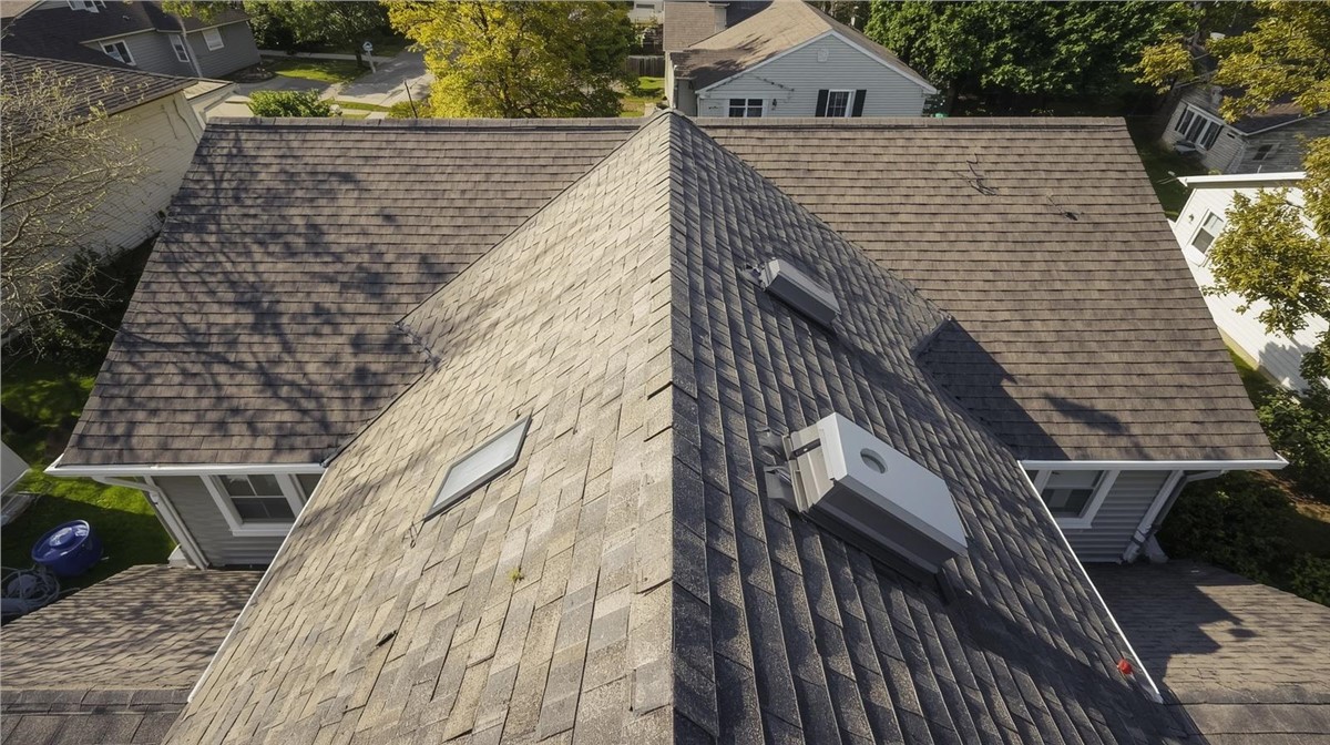 Roof Inspection in Schaumburg, IL: What Homeowners Should Expect