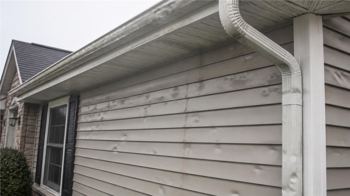 Siding and Gutter Damage After Hail in Lake Geneva, WI: Repair Guide